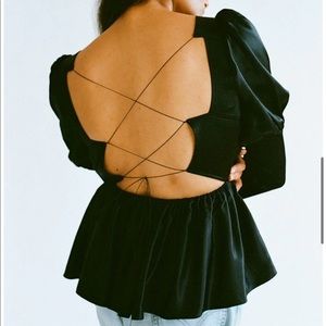 Allina liu freya top. Black silk. Size xs. New with tags